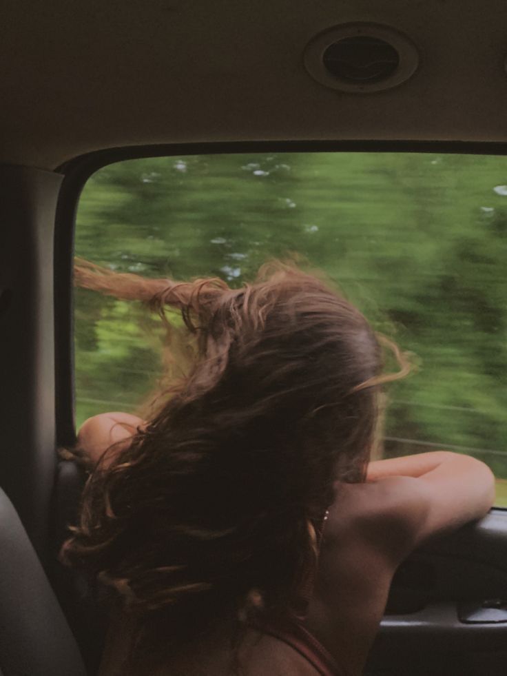 Hair out the window, road trip light